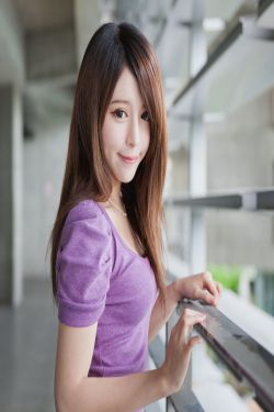 爷爷总是扑到妈妈身上运动